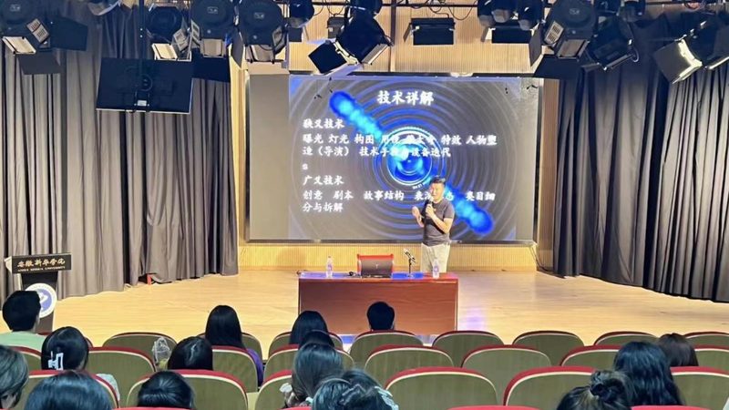 以下是一些常见的文化传媒公司经营范围填写示例：