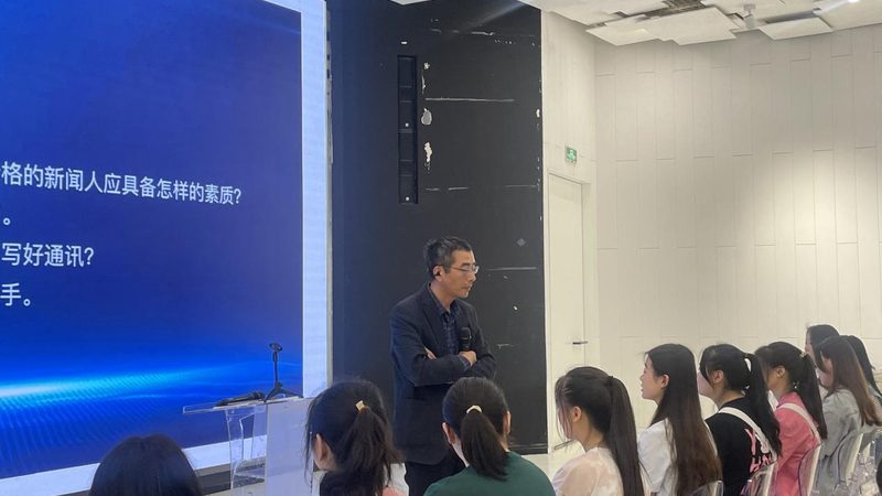 小标题：情感基调，广告音乐的核心